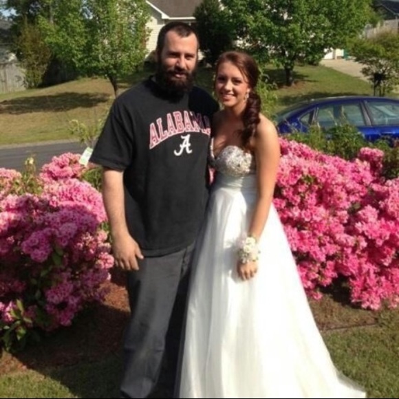 prom dress! - Picture 4 of 4