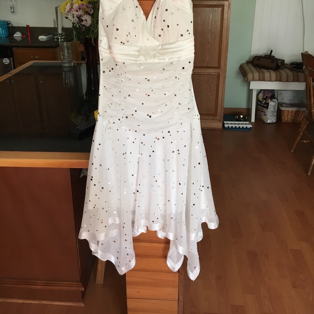 WHITE💎SEQUINED💎SEMIFORMAL DRESS