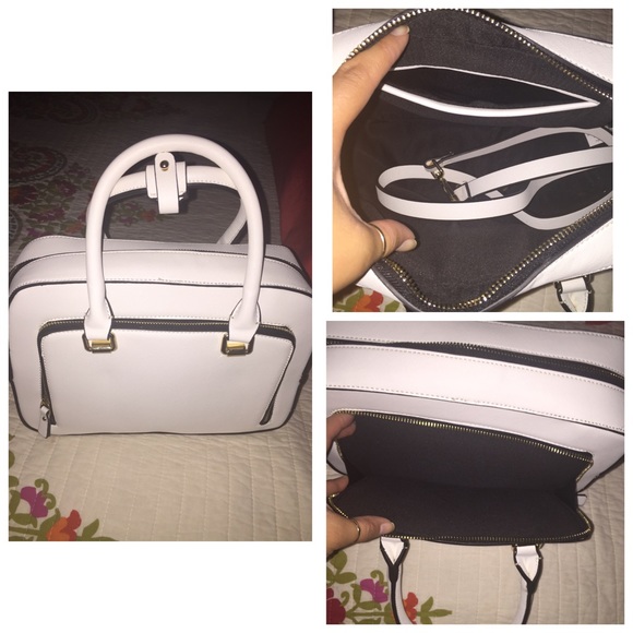 🚫SOLD🚫Zara Zip Pocket City Bag White with Gold - Picture 4 of 4