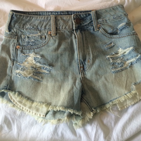Hi-Rise American Eagle Denim shorts