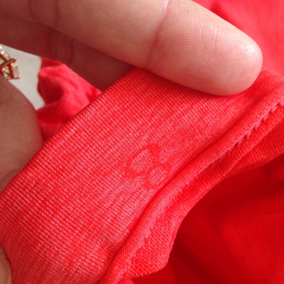 SOLD Lululemon In the Flow Crops - Bright Red - Picture 4 of 4