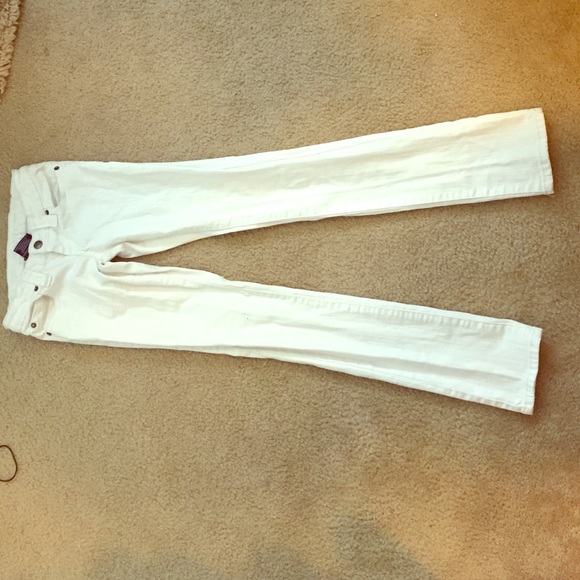 Whit jeans. Size 0
