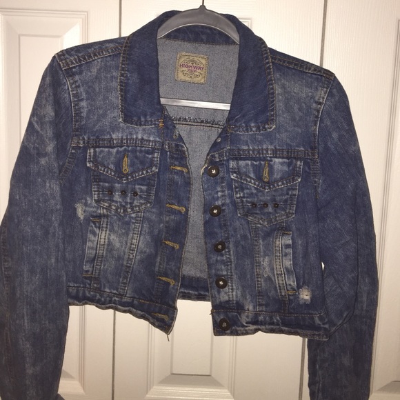 Jean Jacket! Size Medium.