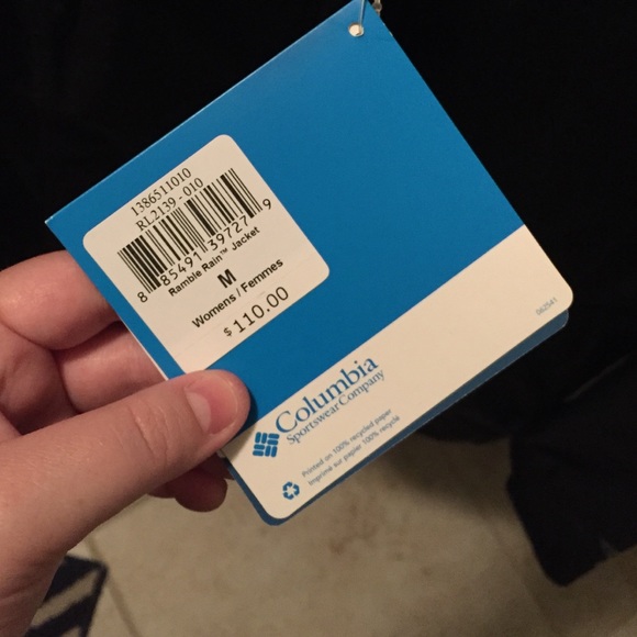 Ramble Rain Women's Rain Jacket - Picture 2 of 3