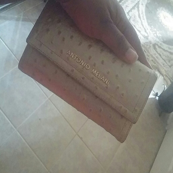 Designer Wallet - Picture 3 of 4