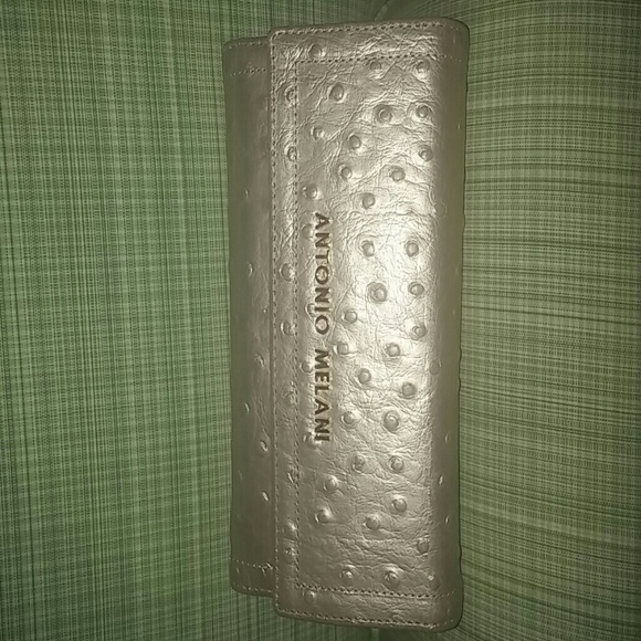 Designer Wallet - Picture 4 of 4