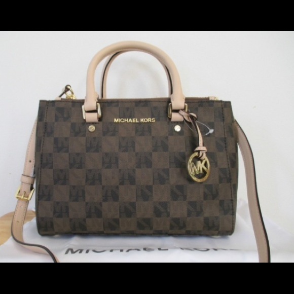 SOLD NWT AUTH MK MONOGRAM SM SUTT SOLD