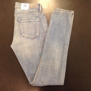 Brand New Light Wash A Gold E Jeans!