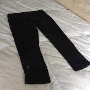 Lululemon Run inspired crop