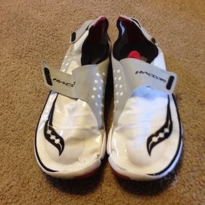 Saucony Hattori style mens shoes