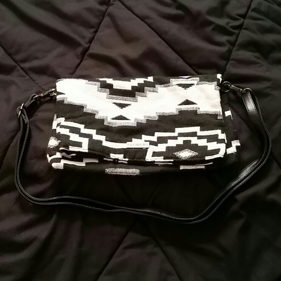 Element purse