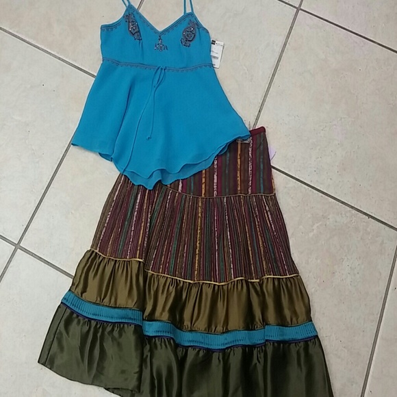Chic skirt & NWT Lined Top