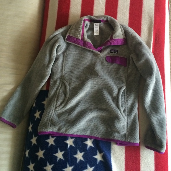 Patagonia pull over. Worn once.