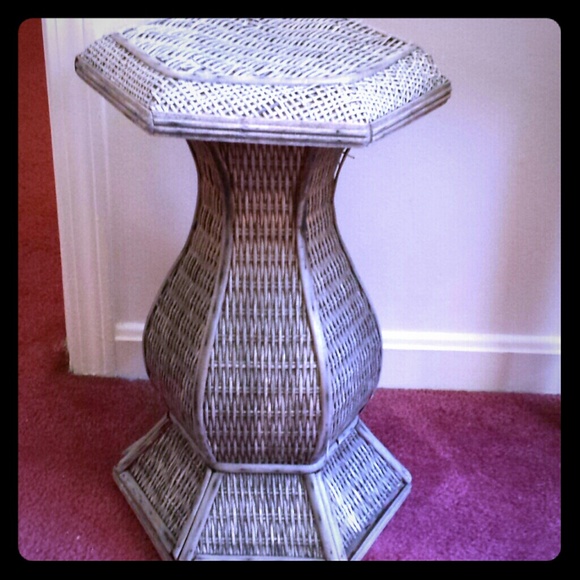 Wicker table