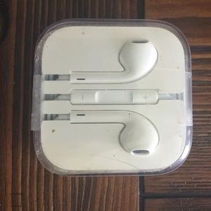 Apple ear buds