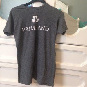 Adults primland top