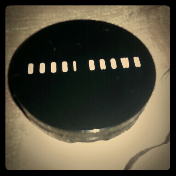 Bobbi Brown Other - ILLUMINATING BRONZING POWDER