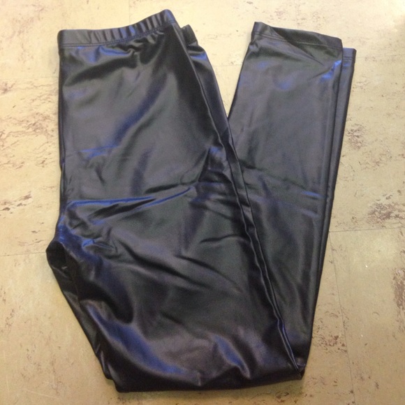 Pleather leggings