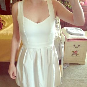 White sweetheart heart summer dress