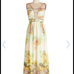 Modcloth gorgeous Maxi dress.  Size 6 US.  NWOT.