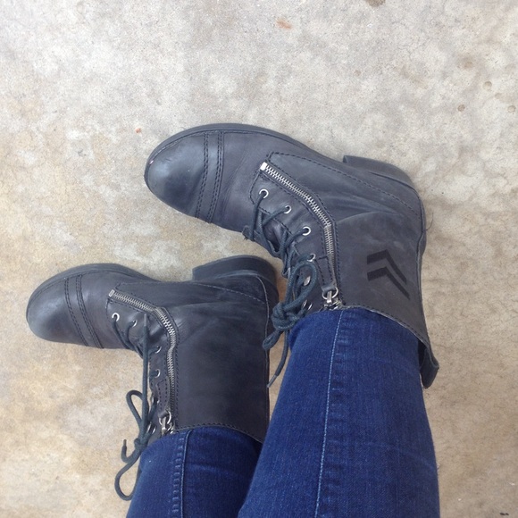 🚫SOLD🚫 - Picture 2 of 3