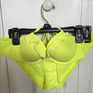 I am selling a cute bikini from Aerie!