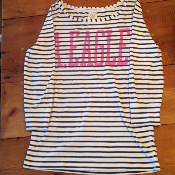 American eagle 3quarter sleeve stripped shirt