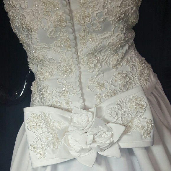 Michaelangelo Wedding Gown - Picture 2 of 7