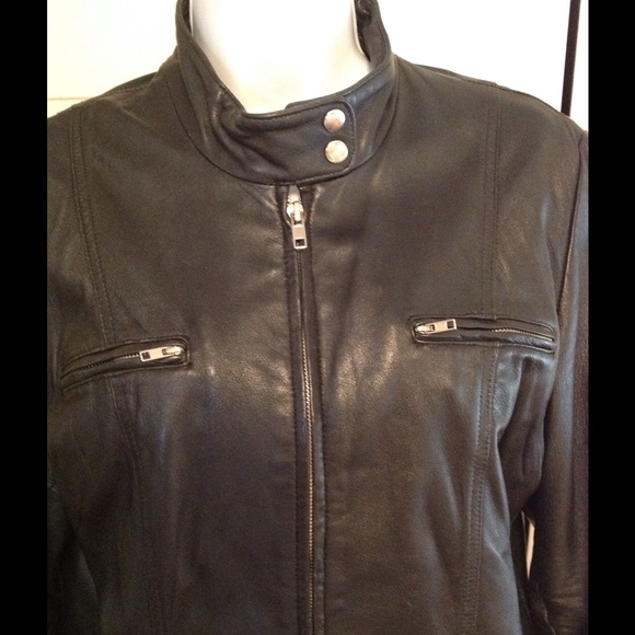 Motorcycle LEATHER Jacket🏍 - Picture 2 of 4