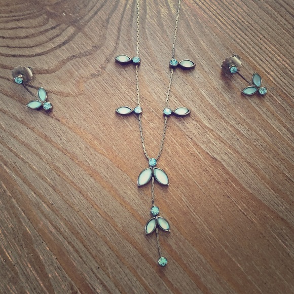 Lia Sophia necklace set.