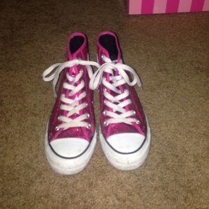 pink sequence converses