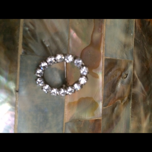 Rhinestone oval broach