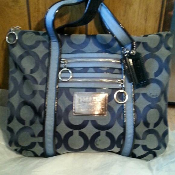 Auth. Blue Op Art Large Glam Tote