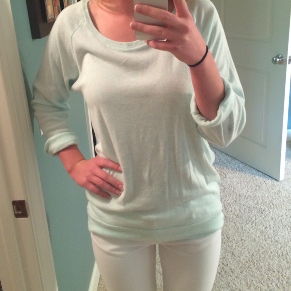 Sweater - Picture 3 of 4