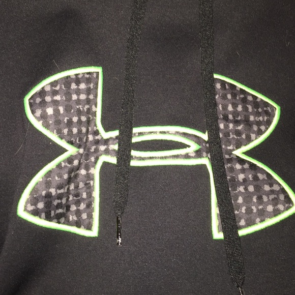 underarmor hoodie - Picture 2 of 2
