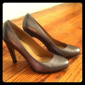 Micheal kors gunmetal silver comfortable round toe