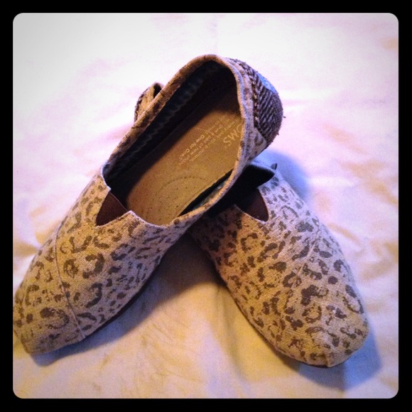 Leopard Toms