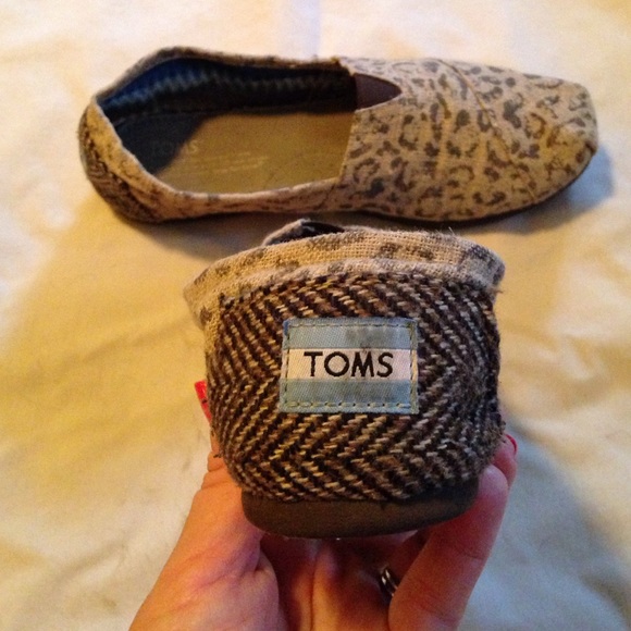 Leopard Toms - Picture 3 of 4