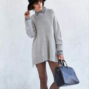 URBAN OUTFITTERS SWEATER TOP/DRESS