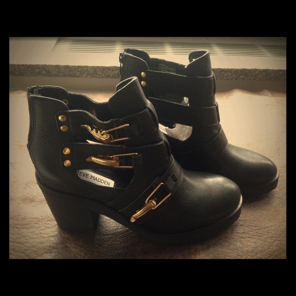 Steve Madden Damzil Black Leather Booties