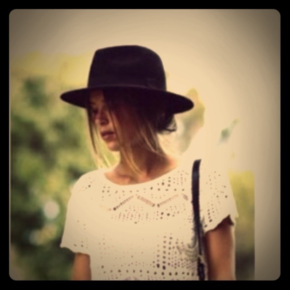 Fendora hat 100% wool