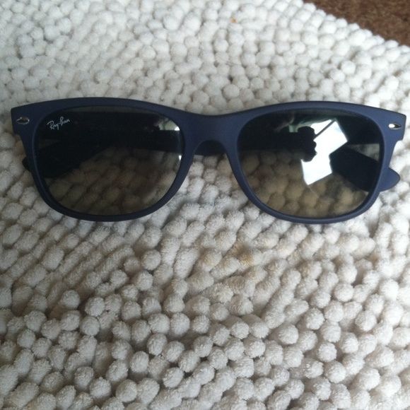 Ray-Ban Accessories - Ray-Ban sunglasses