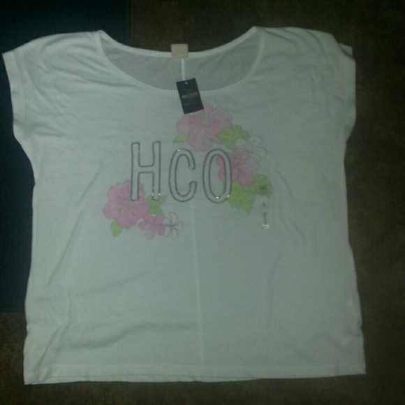 Woman's Hollister tee