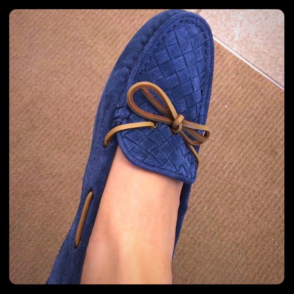 BV Intrecciato Suede Flats