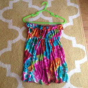 Multi-colored Strapless Top