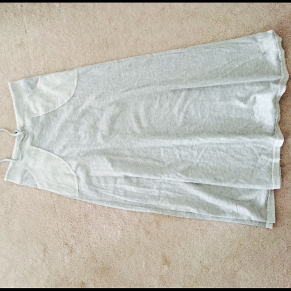 Sweatshirt-like skirt size Medium