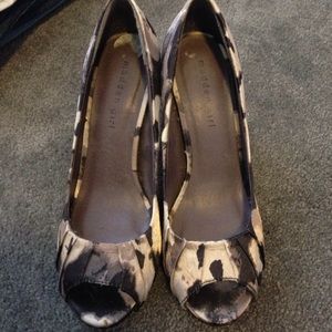 Madden girl pumps