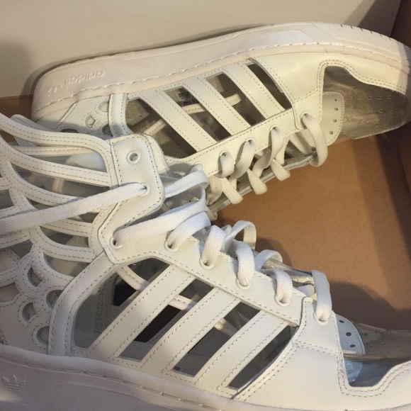 White cutout Jeremy scotts