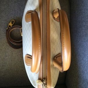 Gucci Bags - Vintage Gucci bag . Authentic . Gucci Bags - Vintage Gucci bag . Authentic .