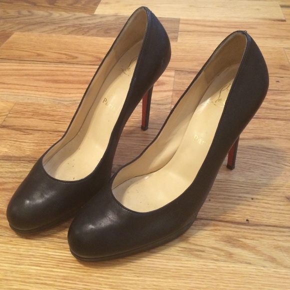 Beautiful black Louboutins size 40.5